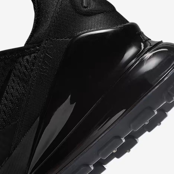 Nike Air Max 270 All Black - Picture 12 of 14